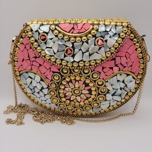NEW RAMLA Beverly Hills Mosaic Convertible
Crossbody Clutch